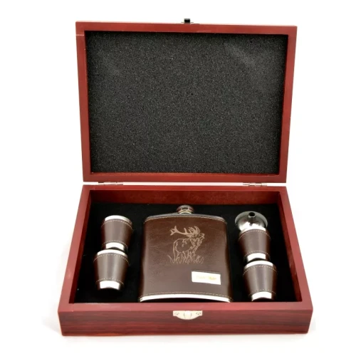 PIERSIÓWKA +4 KIELISZKI W DREWNIANYM OPAKOWANIU PREZENTOWYM